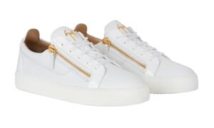 Sneakers basse con lacci