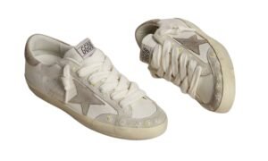 Super-Star LTD Con Dettagli Beige E Ricami Floreali